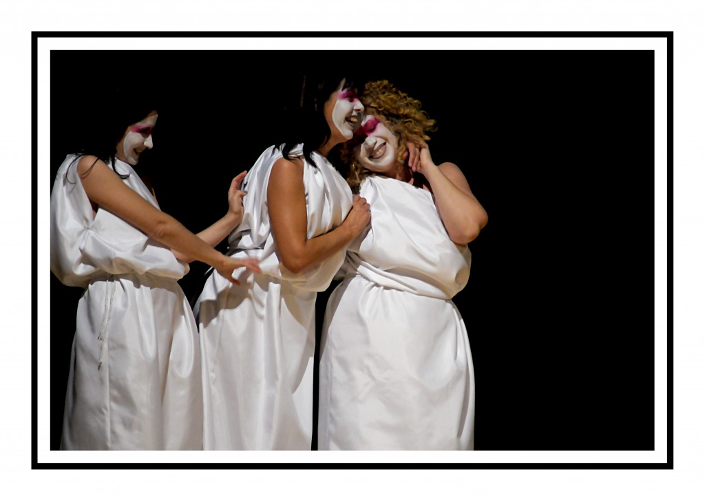 danielaurioni_compagniadellatorre_lebaccanti_makeupteatrale (7)
